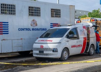 Hallan cadáver dentro de camión de Migración