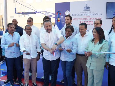 Inefi inaugura techado en politécnico La Perito