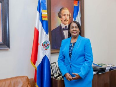 Luis Abinader designa a Kenia Xiomara Guante Valdez como directora del INAIPI