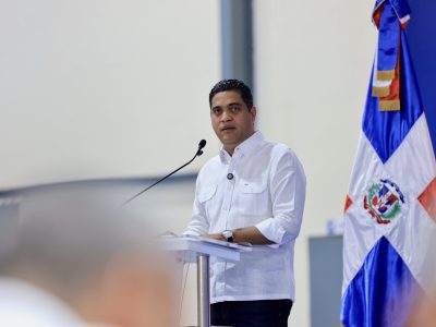 Deportes garantiza prácticas de Ogando en el Félix Sánchez