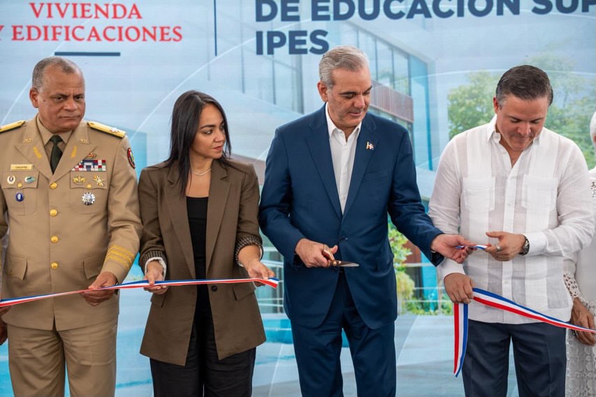 Presidente Abinader encabeza inauguración de modernas instalaciones del IPES junto a la ministra Faride Raful