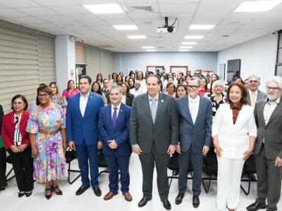 Salud impulsa entornos laborales para lactancia materna