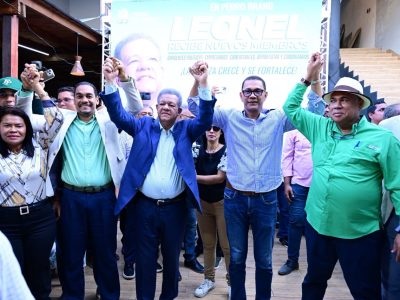 Leonel Fernández acusa al PRM de incumplir promesas eléctricas