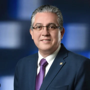 Muere el reconocido periodista y escritor Luis Martín Gómez, exdirector de Comunicaciones del Banco Central