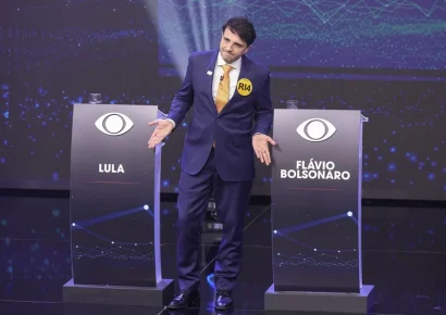 Lula y Flávio Bolsonaro se ausentan del primer debate presidencial en Brasil