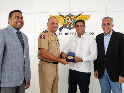 MIDE honra a atletas militares y policiales medallistas de Santo Domingo 2026
