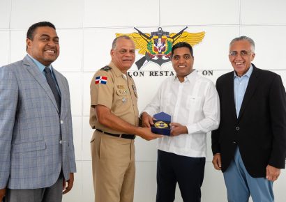MIDE honra a atletas militares y policiales medallistas de Santo Domingo 2026