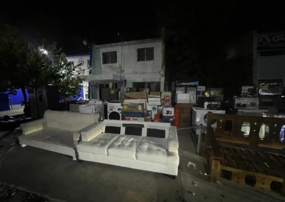 Policía recupera más de 170 artículos saqueados tras incendio que destruyó tienda L&R Comercial