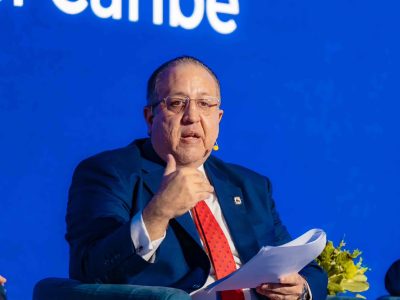 Magín Díaz: urge impulsar reformas sin esperar crisis
