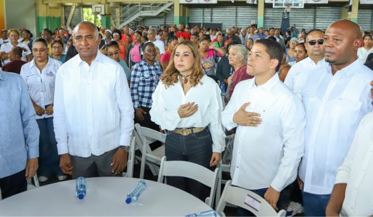 Supérate escucha a más de 1,300 familias en Peravia