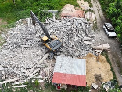 Medio Ambiente interviene edificaciones ilegales en franja del río Maimón