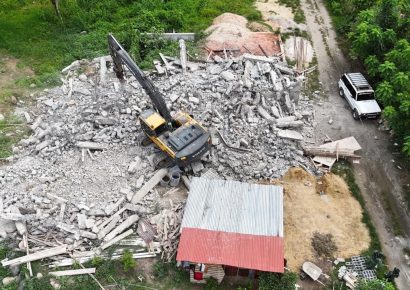Medio Ambiente interviene edificaciones ilegales en franja del río Maimón