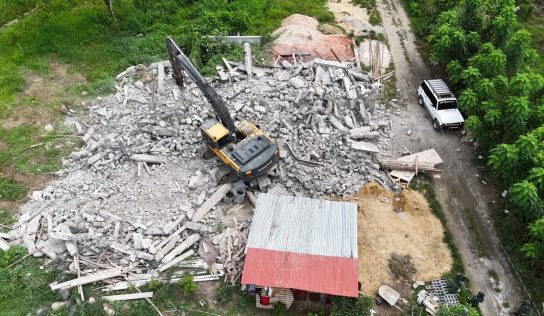 Medio Ambiente interviene edificaciones ilegales en franja del río Maimón