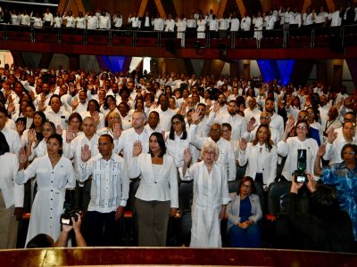 Digeig fortalece la integridad pública con la juramentación de más de 100 comisiones y oficiales