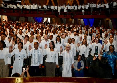 Digeig fortalece la integridad pública con la juramentación de más de 100 comisiones y oficiales