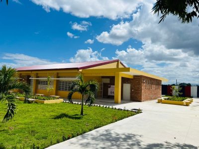 Minerd habilita 1,200 aulas y da mantenimiento a 1,342 planteles
