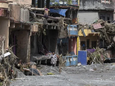 ONU alerta de enormes dificultades en rescates en Nepal