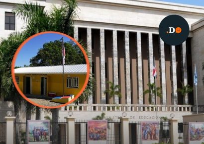 ¿Qué hace la esposa de un director del Ministerio de Educación en reuniones institucionales?
