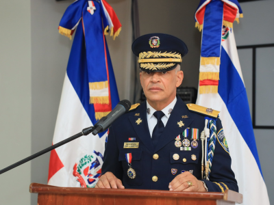 Nuevo director PN llama a unidad, disciplina y servicio