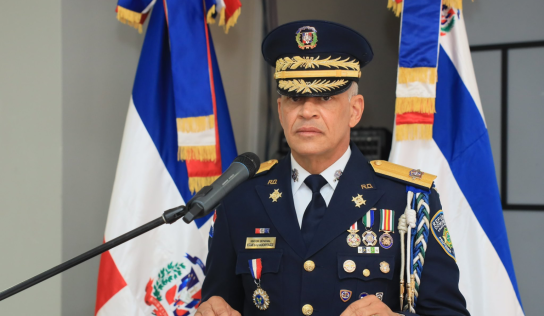 Nuevo director PN llama a unidad, disciplina y servicio