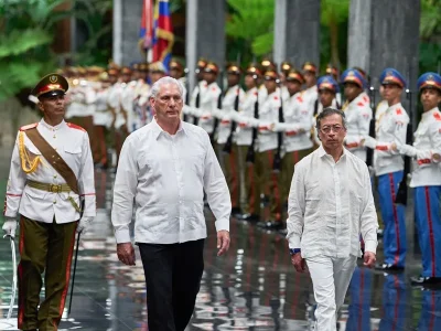 Petro propone diálogo entre Estados Unidos y Cuba para reducir tensiones