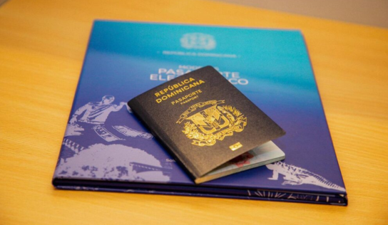 Nuevo pasaporte biométrico incluirá seguro de repatriación