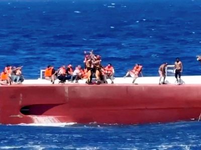 Acusan de homicidio a la tripulación del barco hundido en Chipre que dejó ocho muertos y 18 desaparecidas