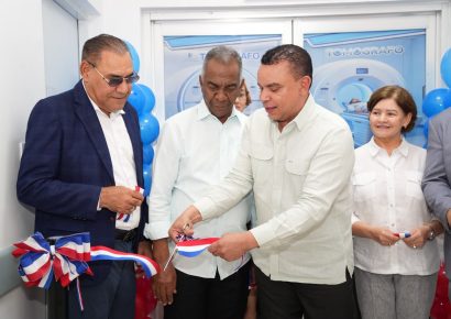 SNS entrega tomógrafo de última generación al hospital de Baní