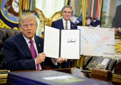 Trump oficializa el cambio de nombre del lago Ontario a lago América