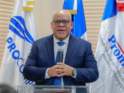 Fabricio Gómez-Mazara explica cómo Abinader combate la usura con préstamos a emprendedores