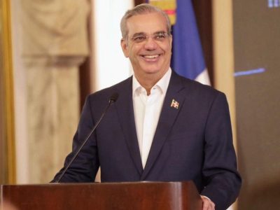 Abinader viaja a Cali para juramentación de De la Espriella