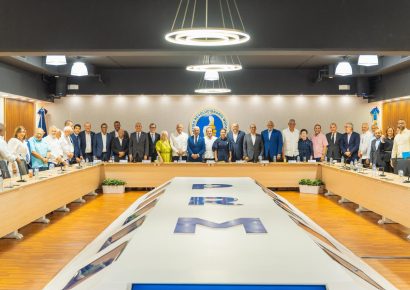 PRM ratifica a Ricardo de los Santos y Alfredo Pacheco en Senado y Cámara