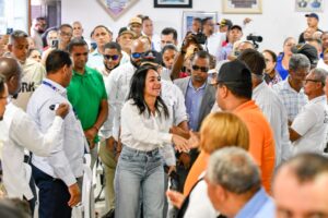 Faride Raful coordina respuestas junto a autoridades locales