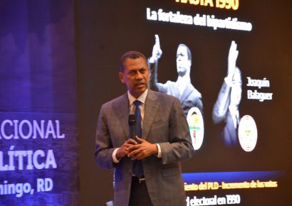 Gómez Mazara plantea que fortalecer partidos y recuperar la confianza ciudadana es clave ante el fenómeno de los “outsiders”