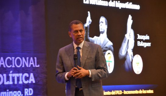 Gómez Mazara plantea que fortalecer partidos y recuperar la confianza ciudadana es clave ante el fenómeno de los “outsiders”
