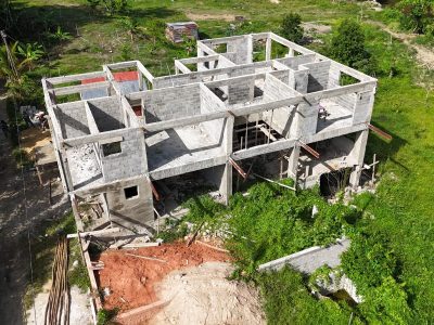 Medio Ambiente interviene dos construcciones ilegales en la zona protegida del río Maimón