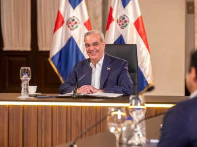 Presidente Abinader anuncia ampliación del Acueducto del Cibao Central y solución a la distribución de agua en Santo Domingo