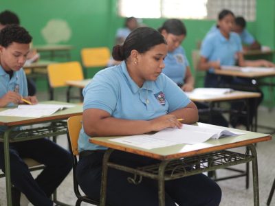 Ministerio de Educación convoca a cerca de 28,000 estudiantes para la segunda convocatoria de las Pruebas Nacionales 2026