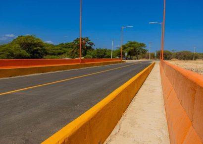Abinader entrega calles asfaltadas en Tierra Nueva