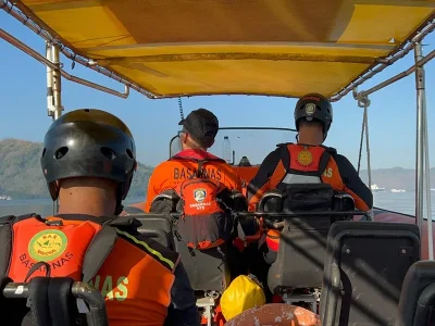 Indonesia amplía la búsqueda de cinco desaparecidos tras incendio de turístico en Bali