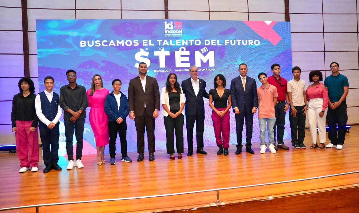 Presidente Abinader encabeza reconocimiento del Indotel a más de 170 estudiantes destacados en concurso de vocaciones STEM