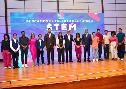 Presidente Abinader encabeza reconocimiento del Indotel a más de 170 estudiantes destacados en concurso de vocaciones STEM