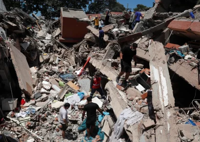 Aumenta a 111 la cifra de fallecidos y a 87 la de heridos tras terremoto en Colombia