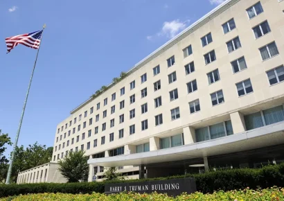 Estados Unidos planea revocar miles de visas de trabajo y negocios a solicitantes de asilo
