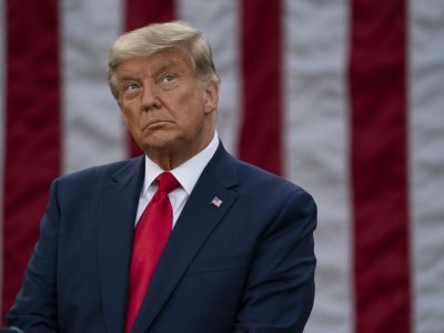 Trump acusa a Irán de “hipocresía” y mantiene amenaza de bloqueo naval hasta lograr un acuerdo