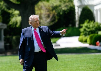 Trump afirma que no tiene prisa por alcanzar un acuerdo de paz con Irán