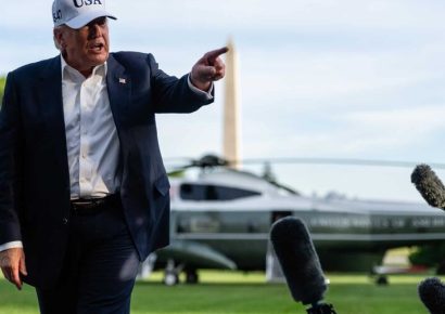 Marine One rozó avión comercial en espacio aéreo de Washington