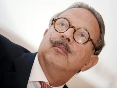 Omar González regresa a Venezuela tras exilio en embajada