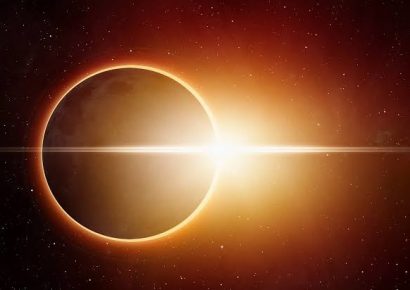 Eclipse solar oscurece Europa y emociona a millones