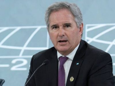 Argentina rechaza disculparse con Brasil y atribuye la crisis diplomática a diferencias ideológicas